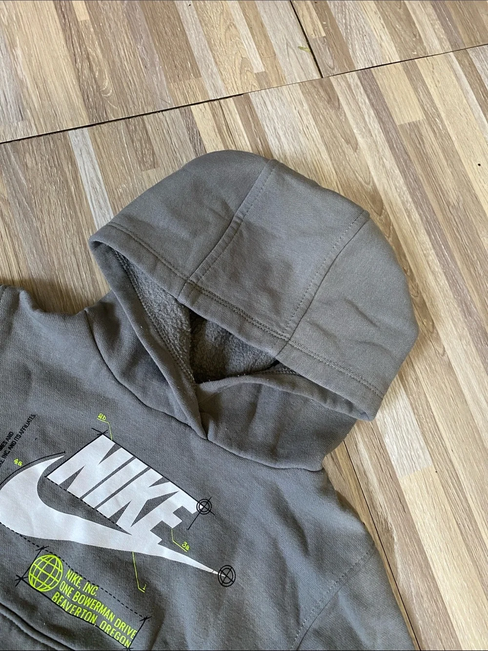 NIKE Sweatshirt Hoodie size toddler boys 2T